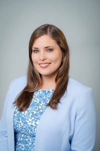 portrait of Traci Anelli